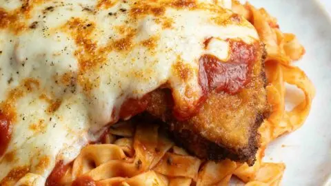 Escalope milanaise servie chez Tra Amici